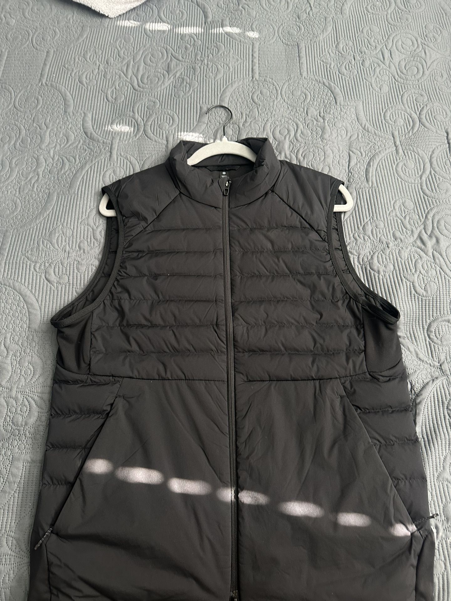 Lululemon Men Vest