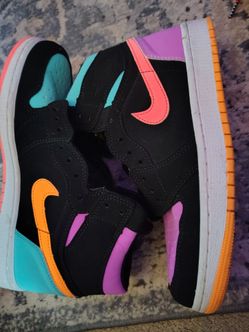 Nike size 6.5 Y