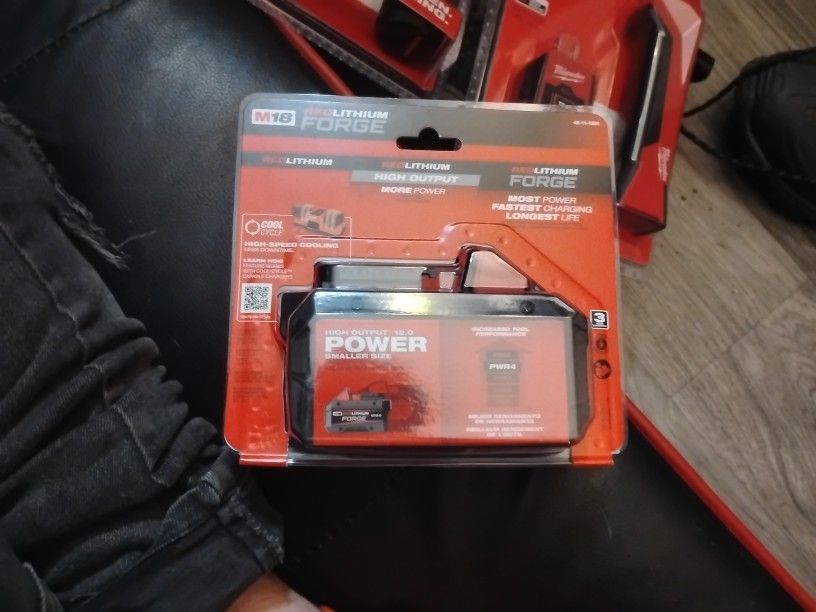 Milwaukee M18 12.0 Battery 