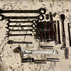 Husky Tools 30 Pieces 
