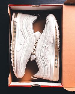 White Airmaxs 97