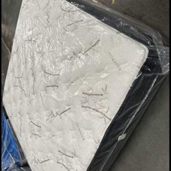 Royal Touch Memory Foam Bamboo Queen Set 