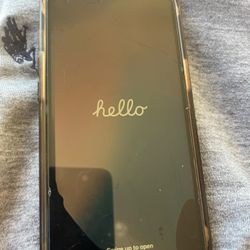 iPhone 13 ( CRACKED)