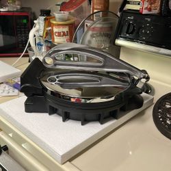 Cucina Pro Flatbread Maker