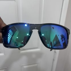 Oakley Holbrook XL Sunglasses New 