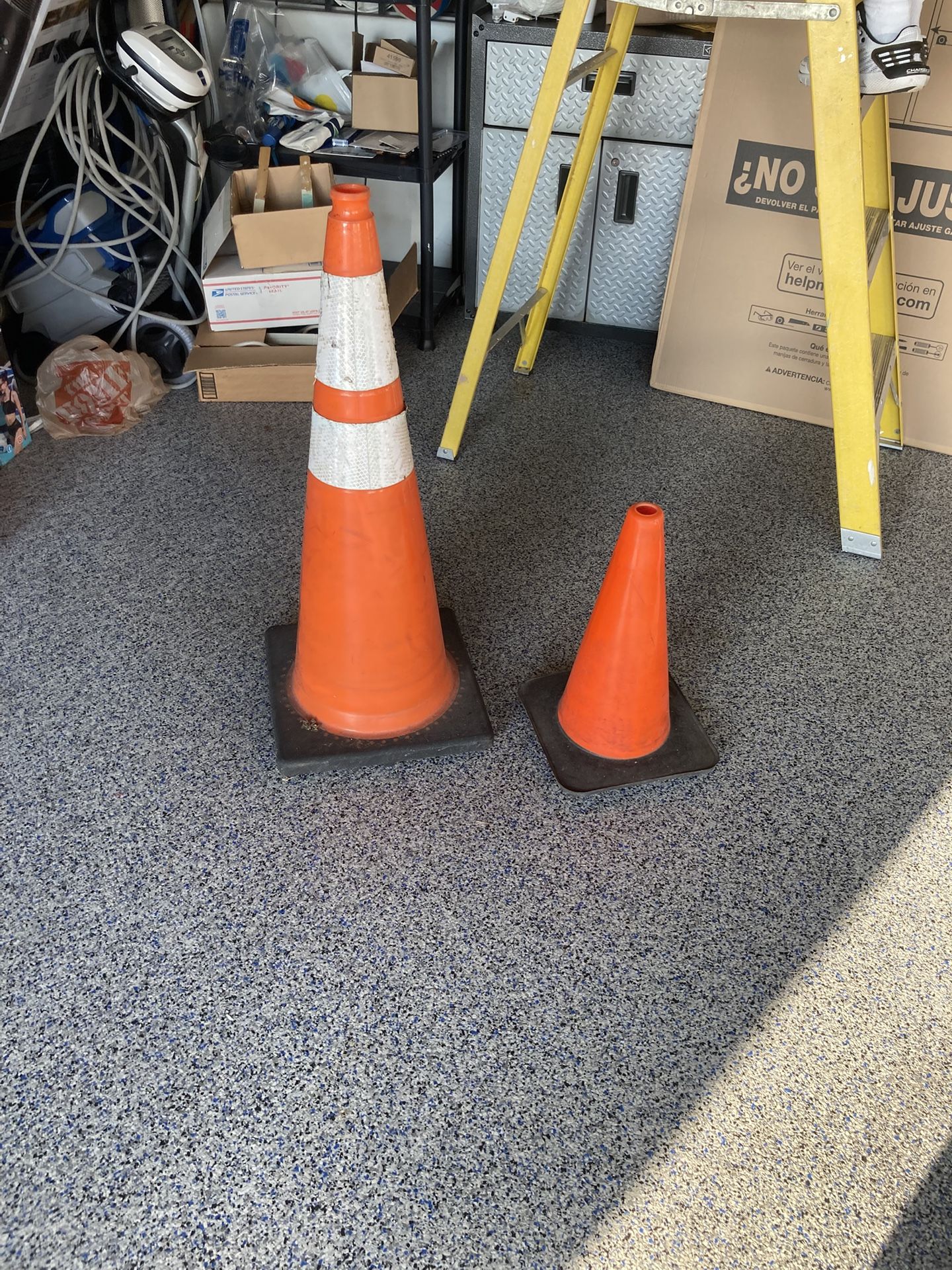2 Cones