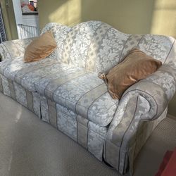 Single sofa, Lazy Boy brand - FREE