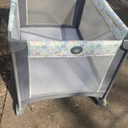 GRACO MAKING COMFORT CONVENIENT  On The Go! 