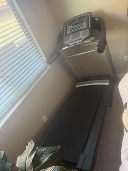 Basically New treadmill for sale