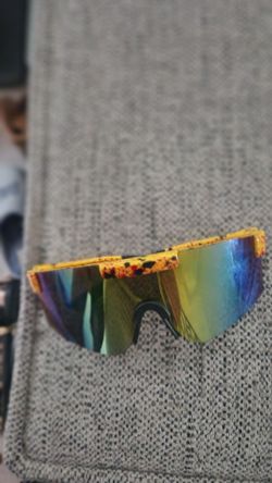 Sun glasses