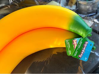 Banana squishy