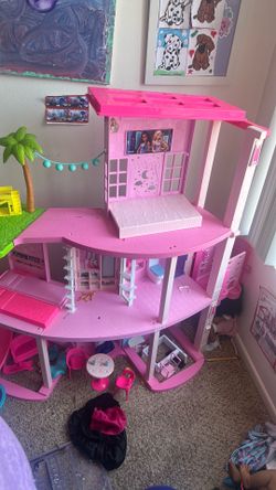 Barbie dream house