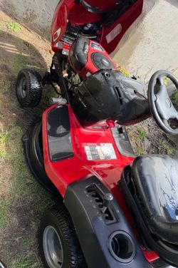Mower. Fits all gates Hydro gas pedal cuts reverse