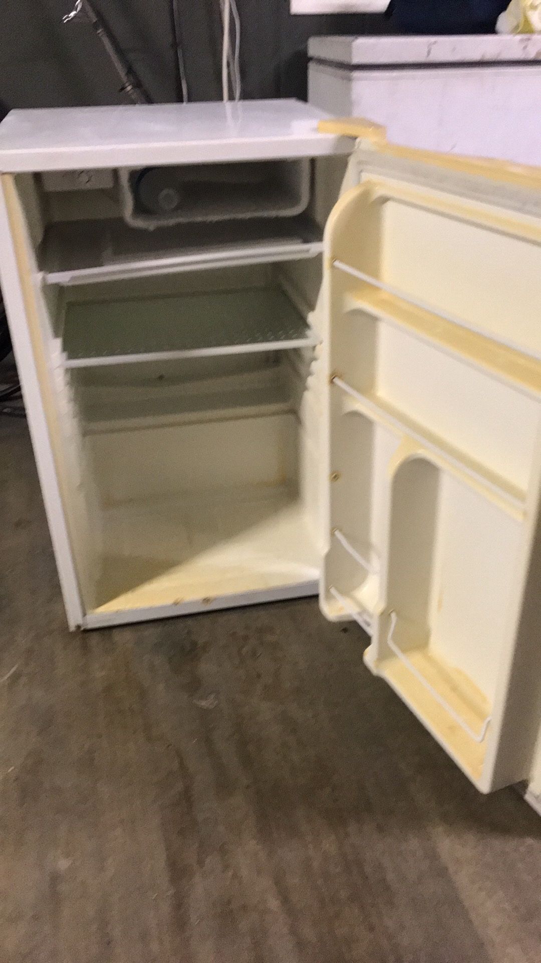 Mini fridge