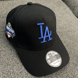 Dodgers Caps And Glasses 