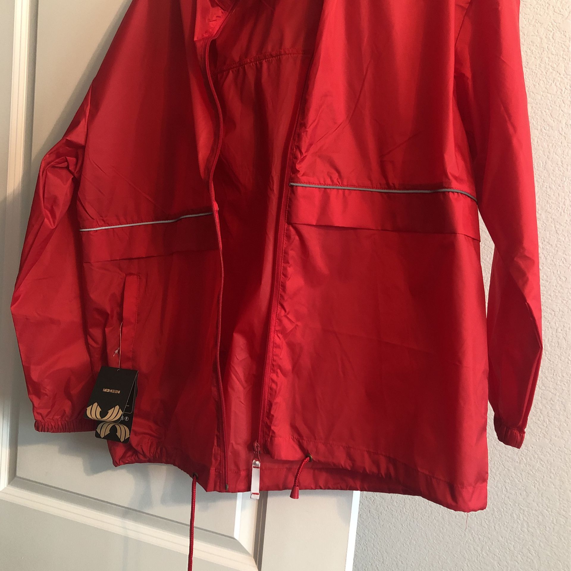 Adult Small Windbreaker Rain  Jacket  NWT 