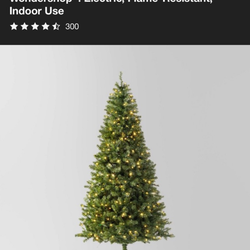 7.5’ pre lit Christmas tree