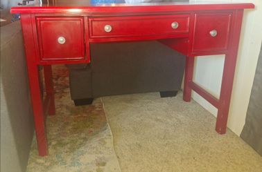Read desk or tv stand