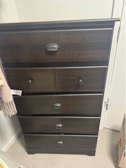 Dark Wood 5-Drawer Chest
