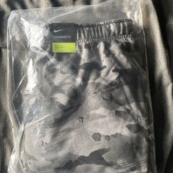 Nike Dri-Fit Mens Camo Training Pants