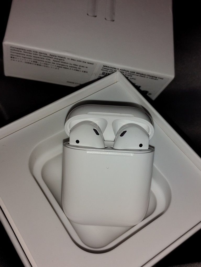 AirPods 2 2nd Generation AirPods (Open Box)
