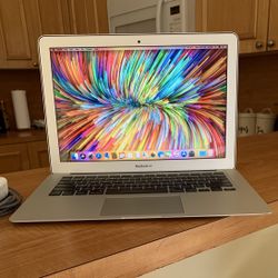 MacBook Air 13 inch $250 