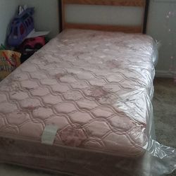  Mattress & Box Spring