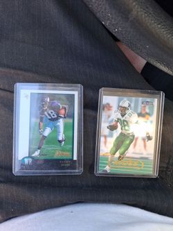 2 1998 NFL Randy Moss rookie cards