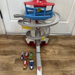 Paw Patrol Adventure Bay Lookout Tower Twin Track Rescue Way with Die Cast Vehicles