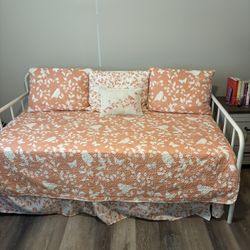 Daybed Bedding Comforter Set (6 Pieces) (NO BED)