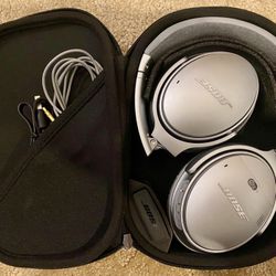 BOSE Quitecomfort II Noise Canceling Headphones