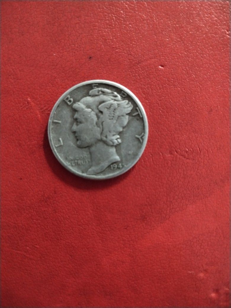 1945  (W) Mercury Silver Dime 