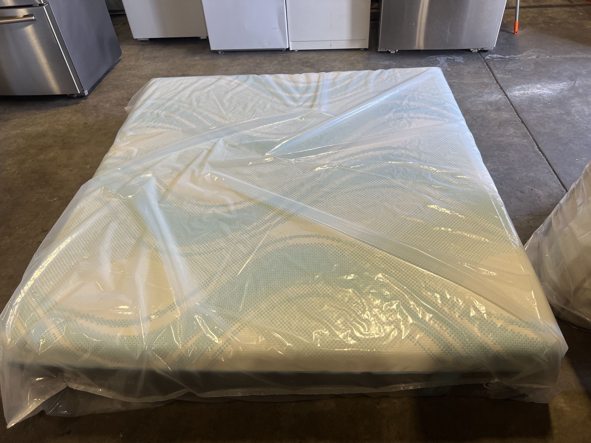 ❄️King Mattress Tempurpedic ProBreeze Medium Hybrid ❄️cooling 
