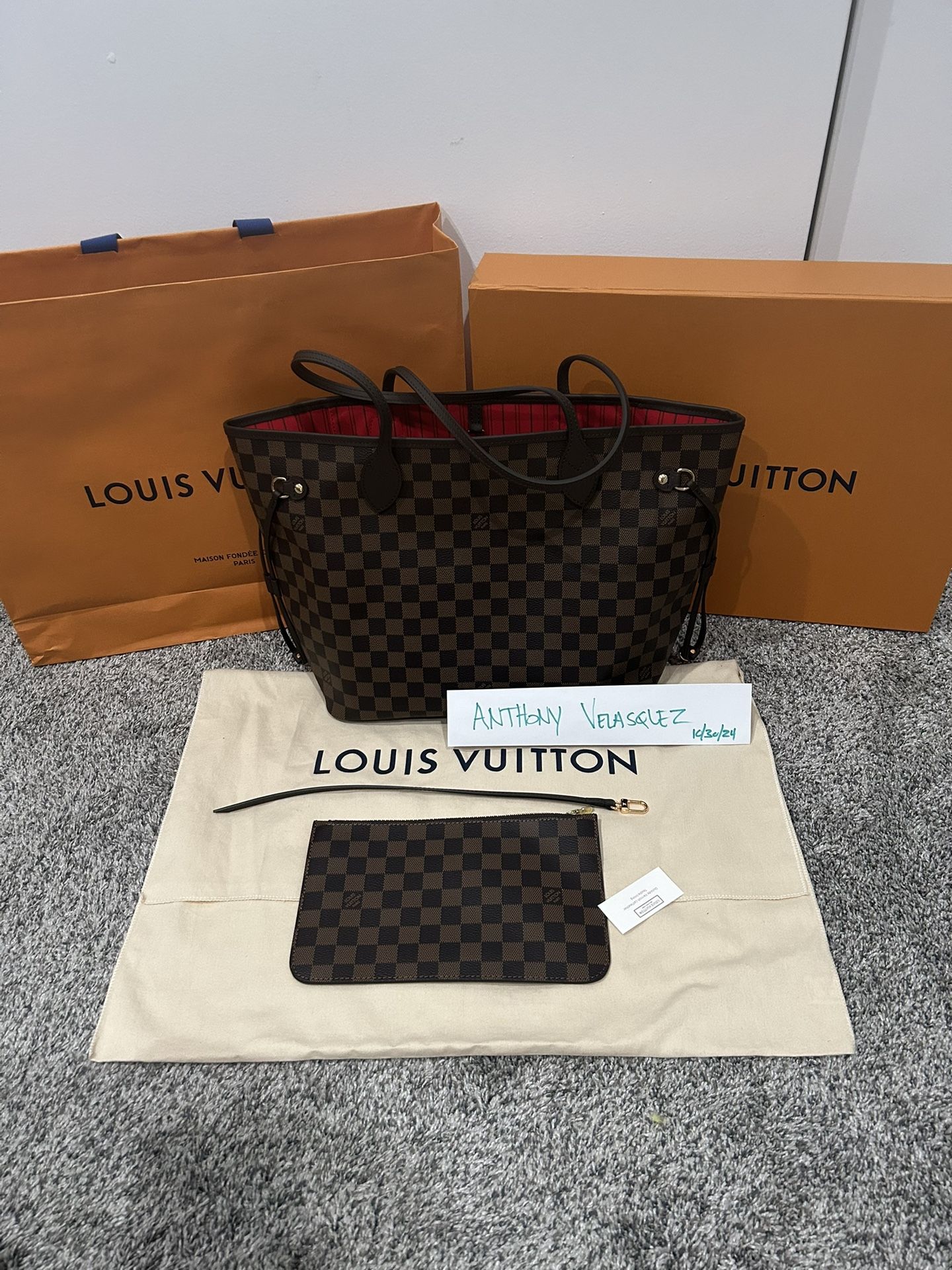 Louis Vuitton Neverfull MM Damier W/Cherry Red