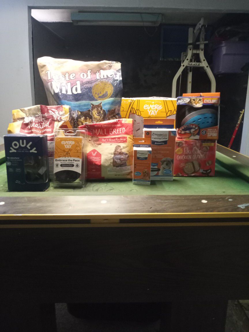 Pet Food And Accessories