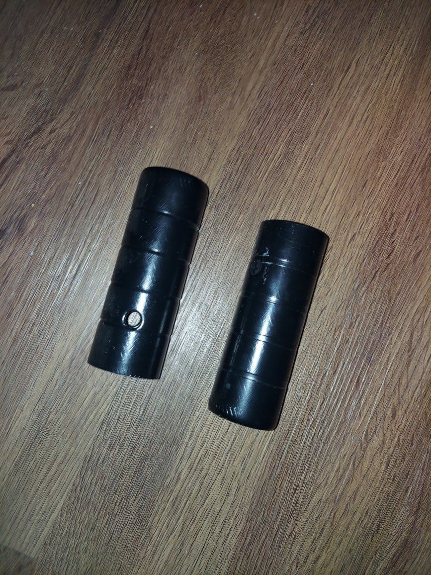 Pegs All Black