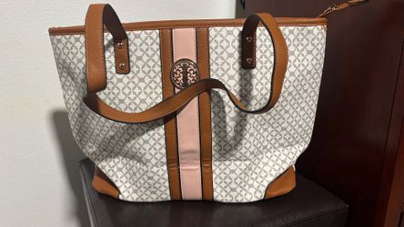 Large women's shoulder bag