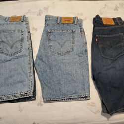 Levis