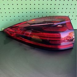 2015 2016 2017 2018 Porsche Cayenne Driver Left Tail Light LED OEM (contact info removed)1