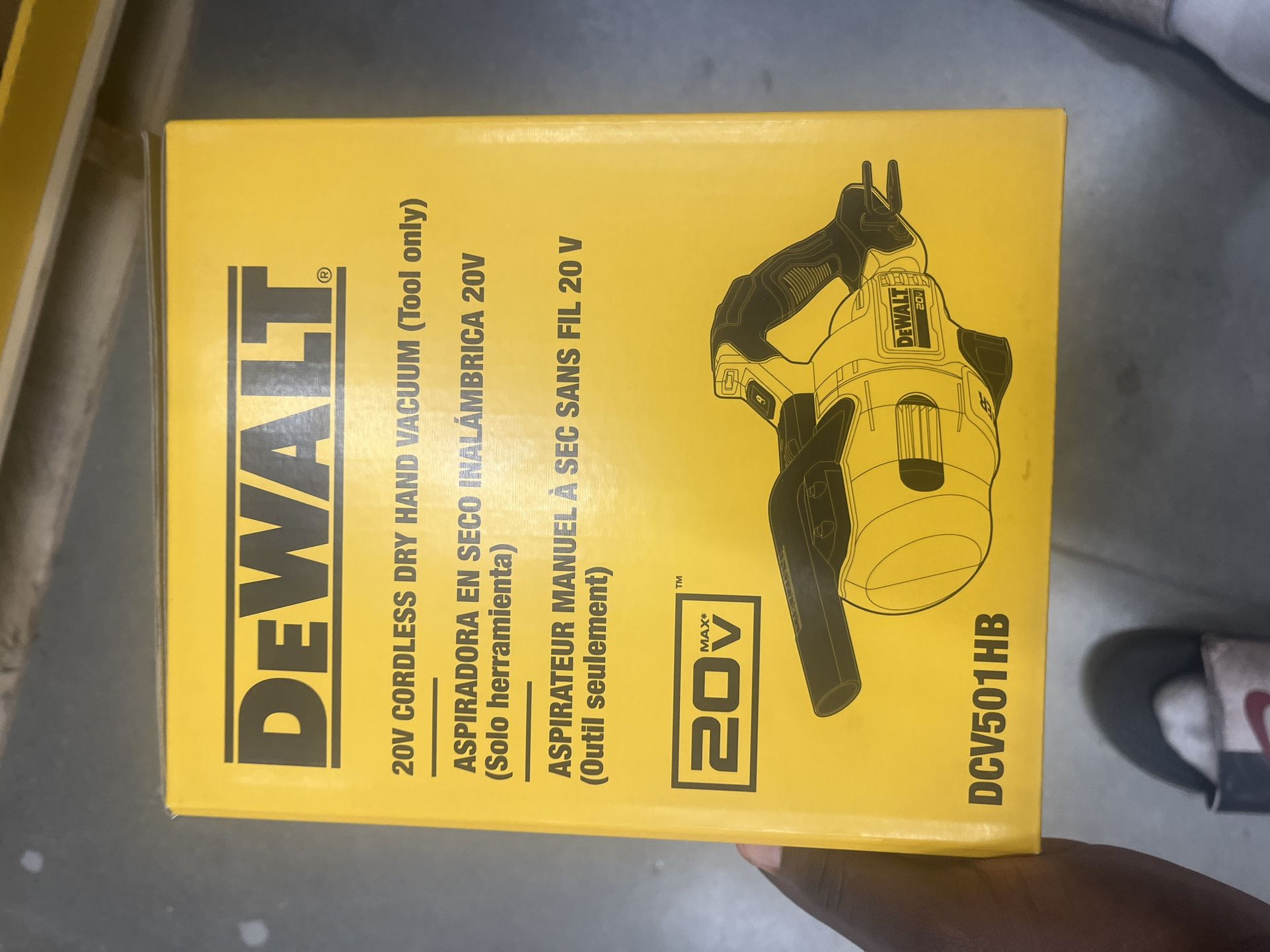 DEWALT 20V MAX Cordless Dry Hand Vacuum (Tool only)