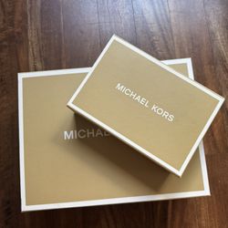 Michael Kors Purse & Wallet 