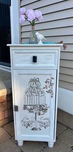 LOVELY DISTRESSED CABINET WITH DESIGN ON