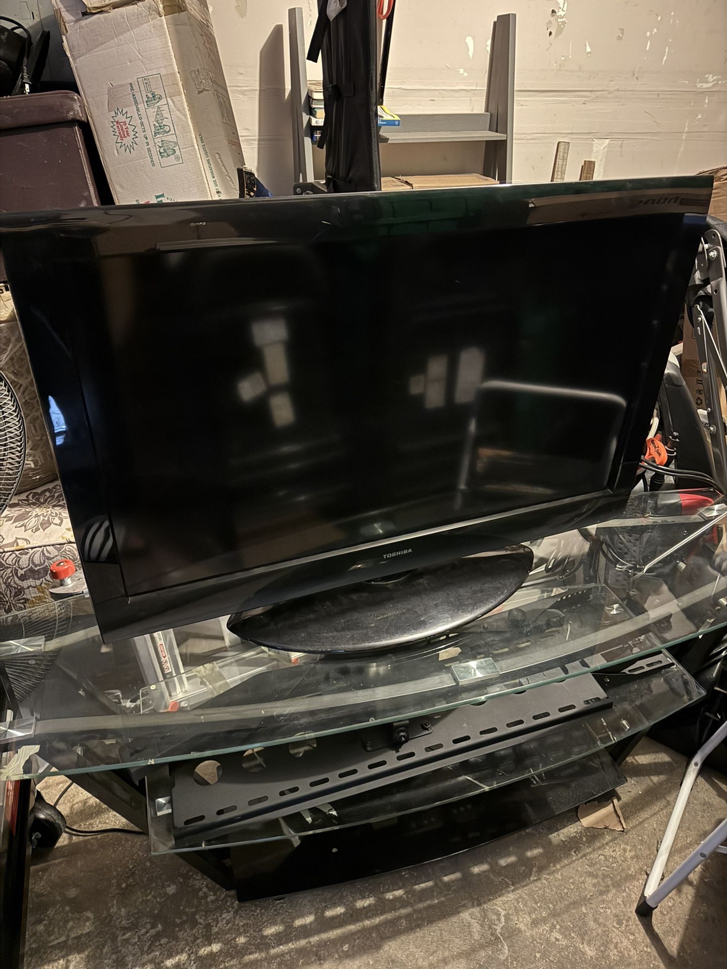 Toshiba 40" LCD HDTV