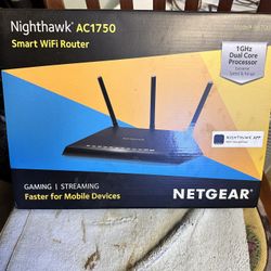 NETGEAR NIGHTHAWK ROUTER 