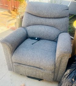 Reclinable sofa