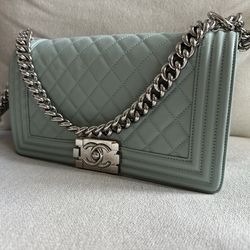 AUTHENTIC CHANEL CAVIAR LEATHER QUILTED MEDIUM BOY BAG – SAGE GREEN LAMBSKIN PURSE