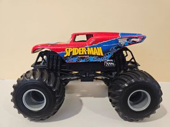 Monster Jam Hot Wheels 1:24 scale Spiderman monster truck