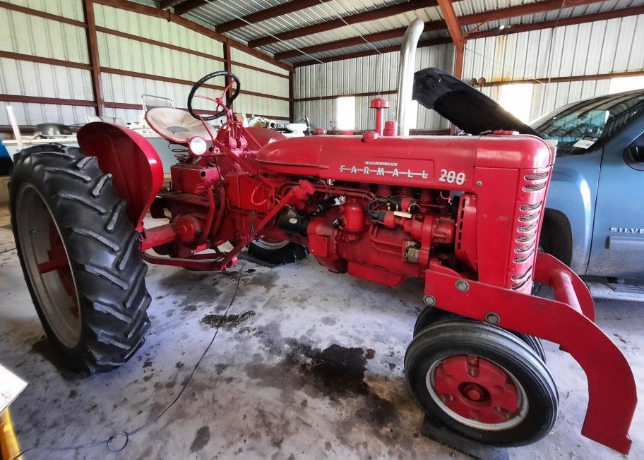 1954 Farmall 200
