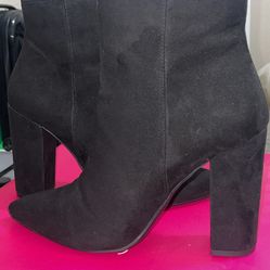 Black Boots