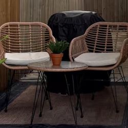 Bistro Set with cushions- Like New